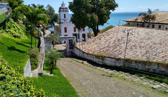 MAM volta a abrir aos sábados e domingos com shows de samba e yoga