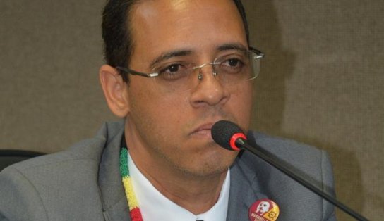 Deputado quer que estudantes sejam testados todos os dias nas escolas da Bahia