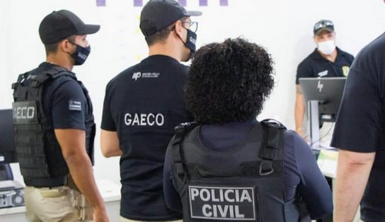 Polícia prende homem e mulher denunciados por esquema fraudulento realizado no Detran-BA; dupla já havia sido presa