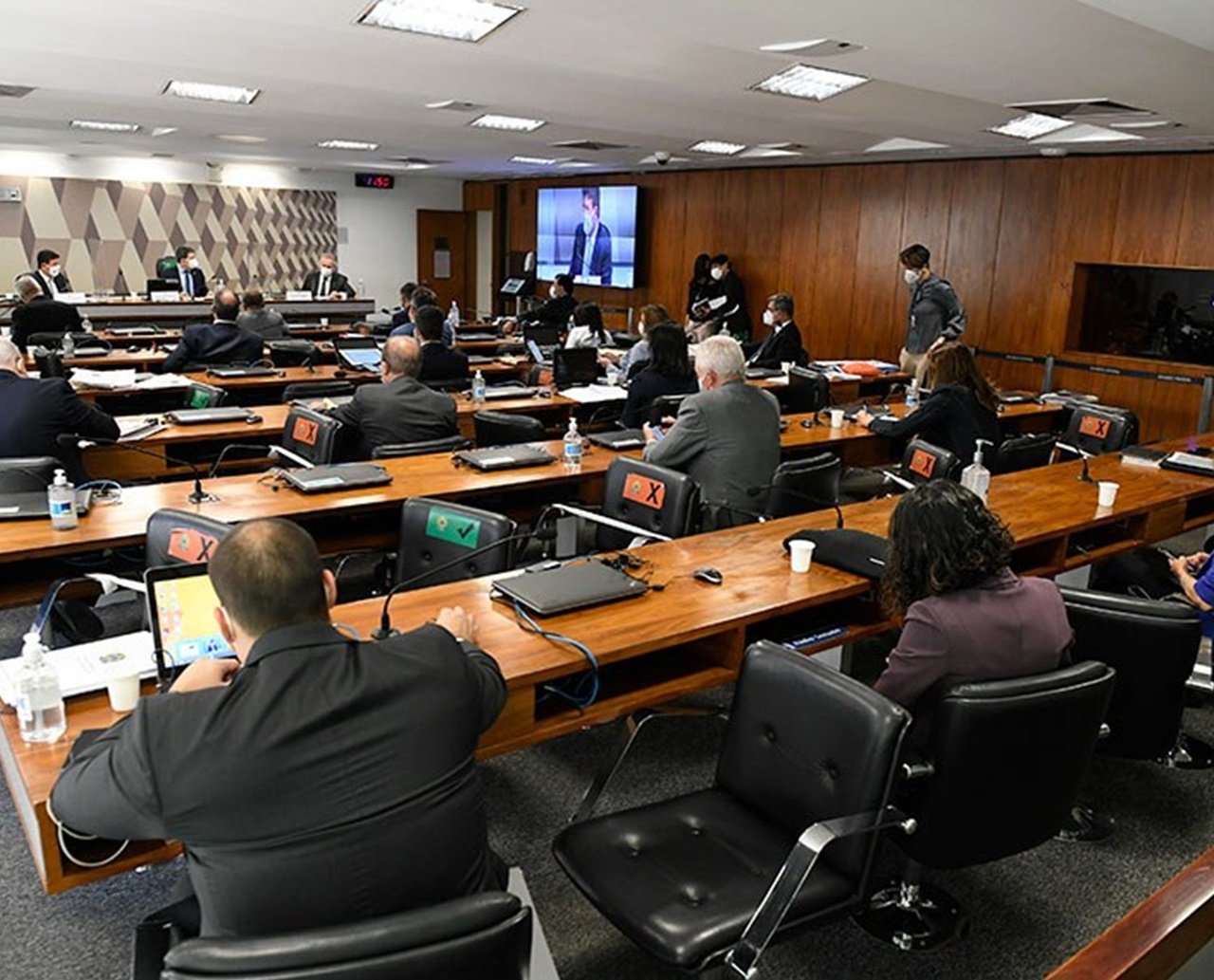 Em reta final dos trabalhos, CPI mira em denúncias da Prevent Senior; Luciano Hang também será ouvido