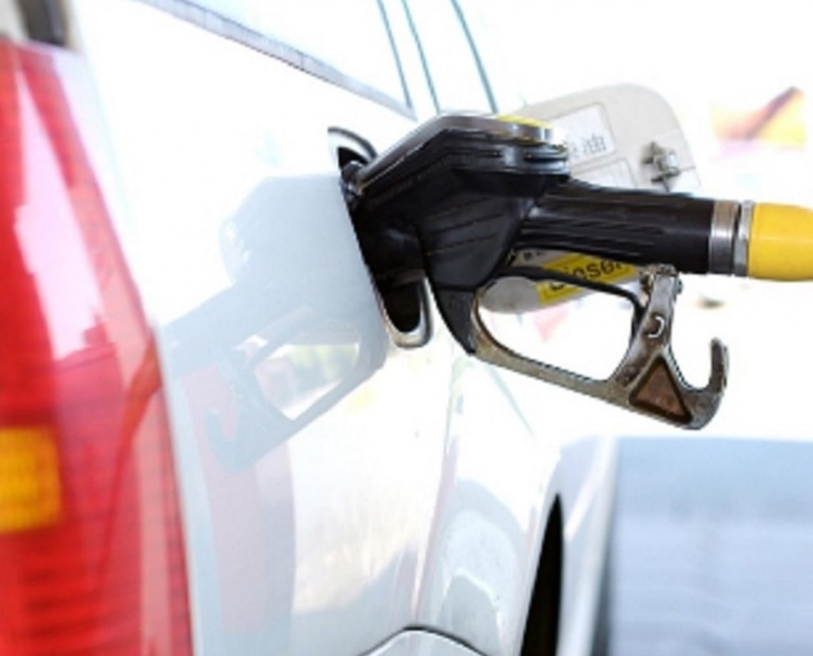 Petrobras &eacute; respons&aacute;vel por 34% do total do pre&ccedil;o da gasolina; impostos e lucros comp&otilde;em o restante, diz estatal