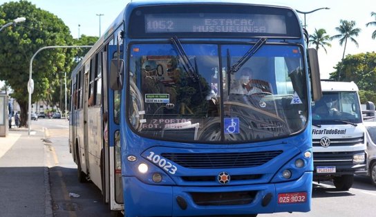 Fim dos "azuzinhos": linhas de ônibus em Salvador passam a ser operadas por outras empresas; veja o que muda