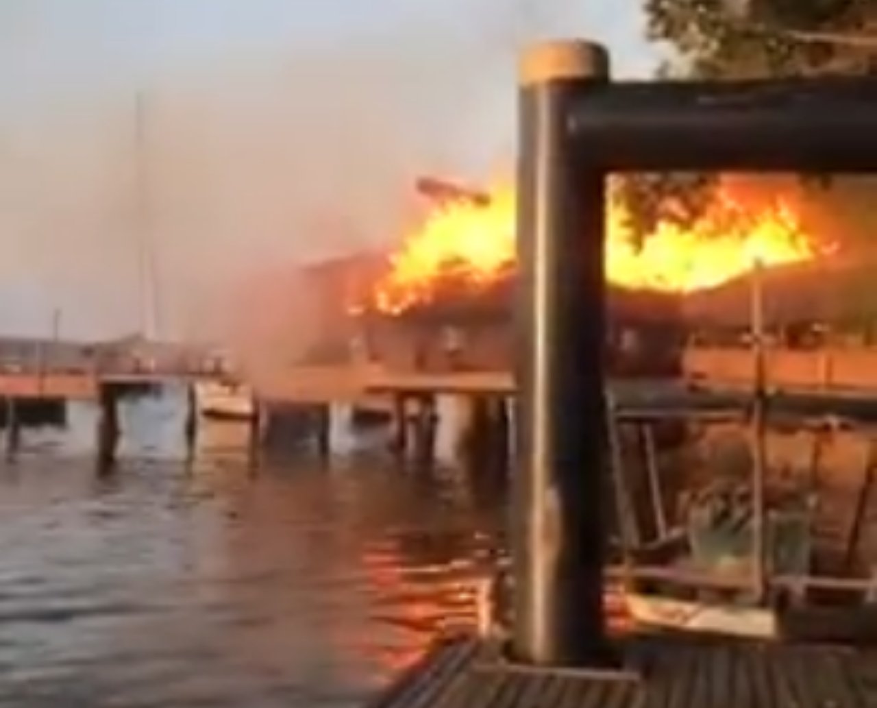 Arraial D’Ajuda: hotel de luxo é atingido por incêndio em Porto Seguro; fogo espalhou para resort vizinho