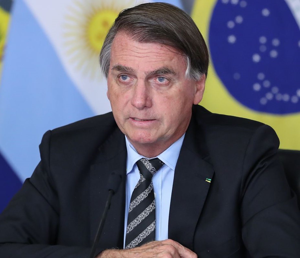 Bolsonaro diz que Câmara estuda fixar imposto estadual dos combustíveis; na Bahia, Rui já sinalizou a não redução