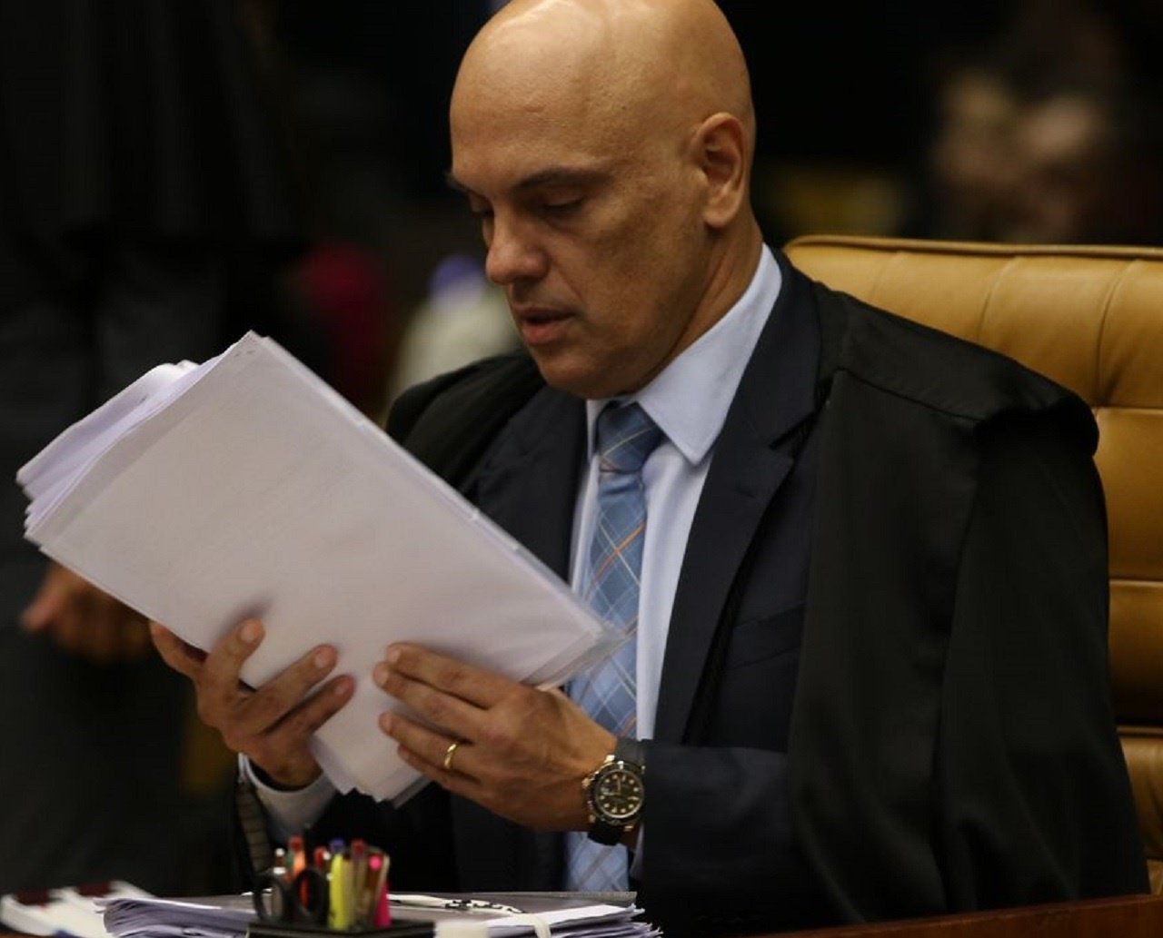 Moraes autoriza PF a marcar depoimento de Bolsonaro em inquérito sobre suposta interferência na corporação