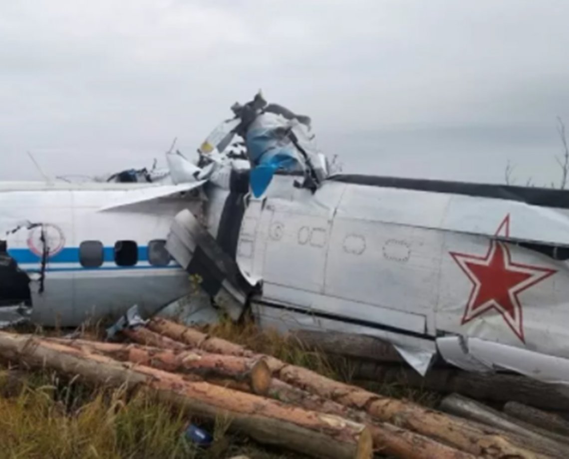 Queda de avião na Rússia deixa ao menos 16 mortos; 7 pessoas sobreviveram milagrosamente