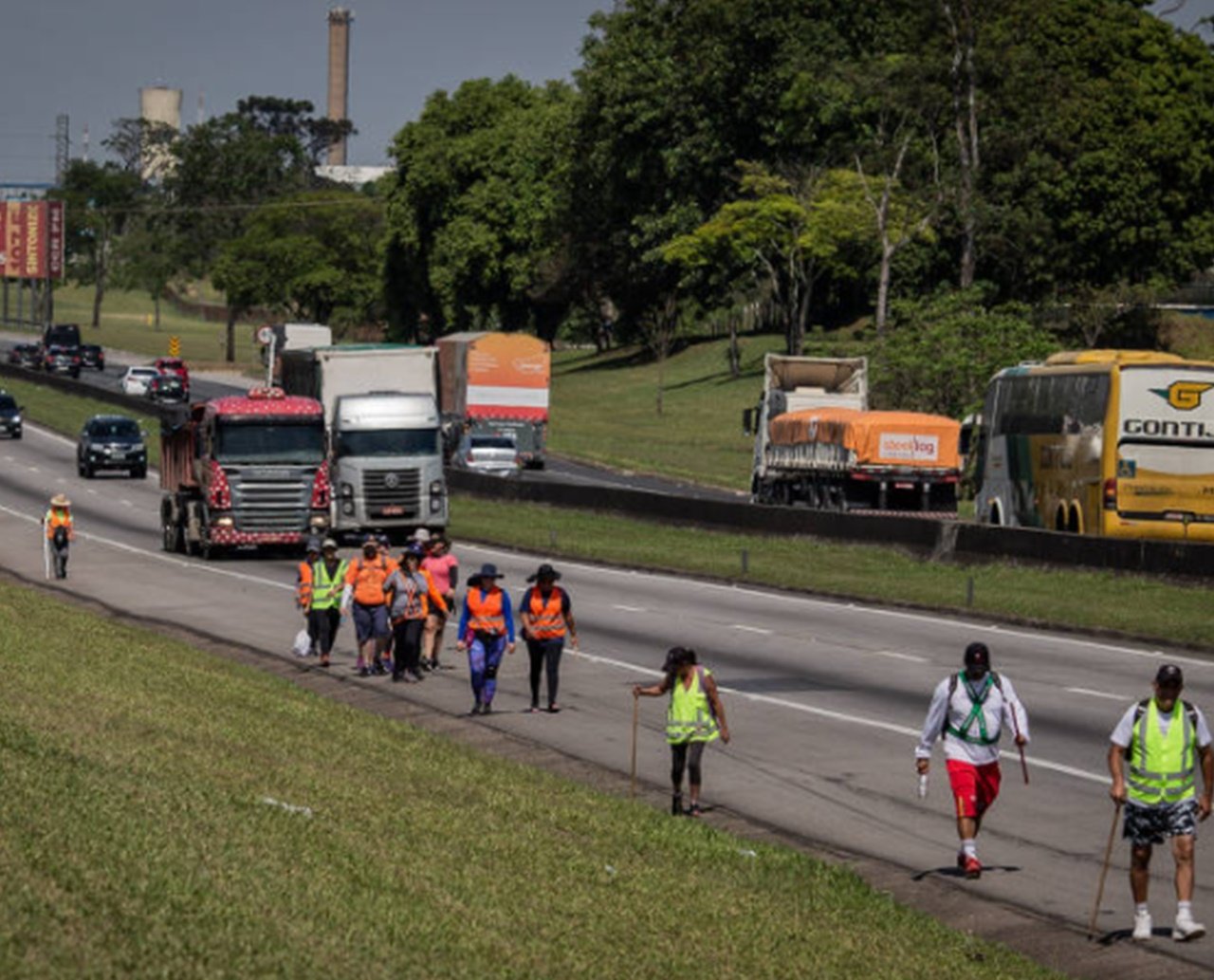 Quatro romeiros morrem atropelados neste fim de semana a caminho da basílica de Nossa Senhora Aparecida