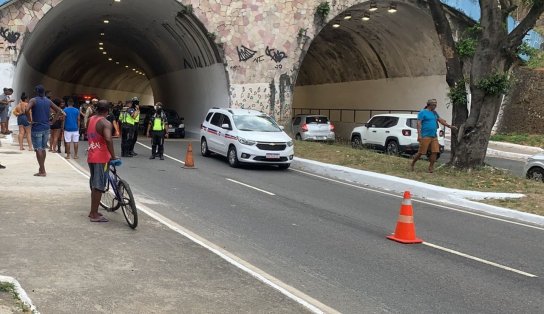 Soldado do Exército morre em acidente de moto na Avenida Centenário, em Salvador; vítima seguia para casa