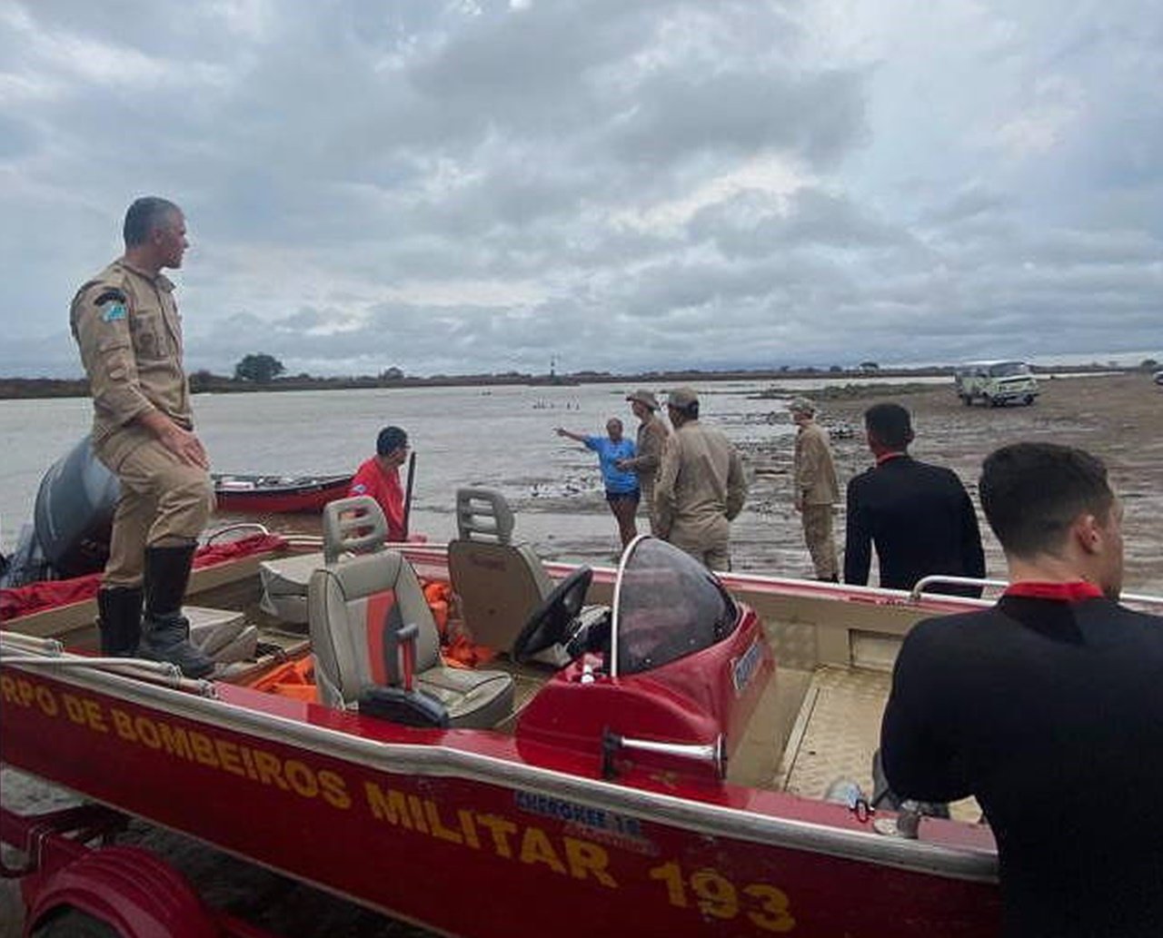 Tragédia: seis corpos são achados após barco turístico naufragar no Pantanal