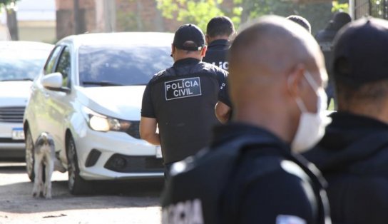 Suspeito de envolvimento na morte de guardador de carro da Barra é preso; policia faz operação no bairro após sequência de crimes