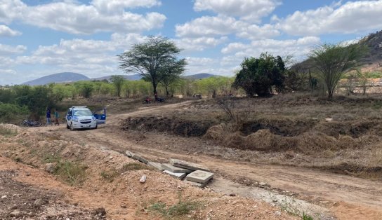 Criança de dois anos é achada morta perto de rio e mãe é presa suspeita de homicídio na Bahia 