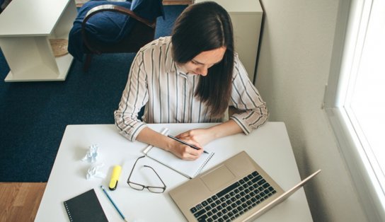 Oportunidade! Rede de hamburguerias seleciona universitários para programa de trainee