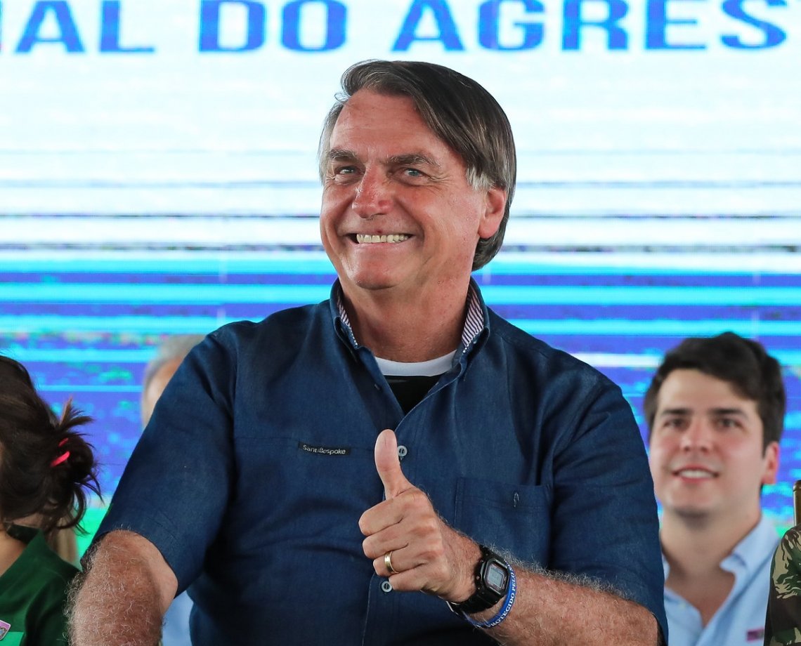 Mesmo com flerte com PP, Bolsonaro intensifica conversas com PL de Valdemar Costa Neto