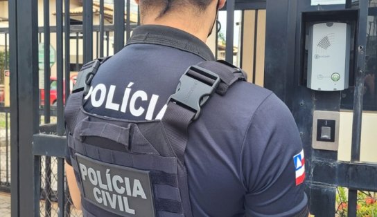 Homem é preso por descumprir medida protetiva; ele invadiu Câmara Municipal de Dias D'Ávila para ameaçar a ex-companheira