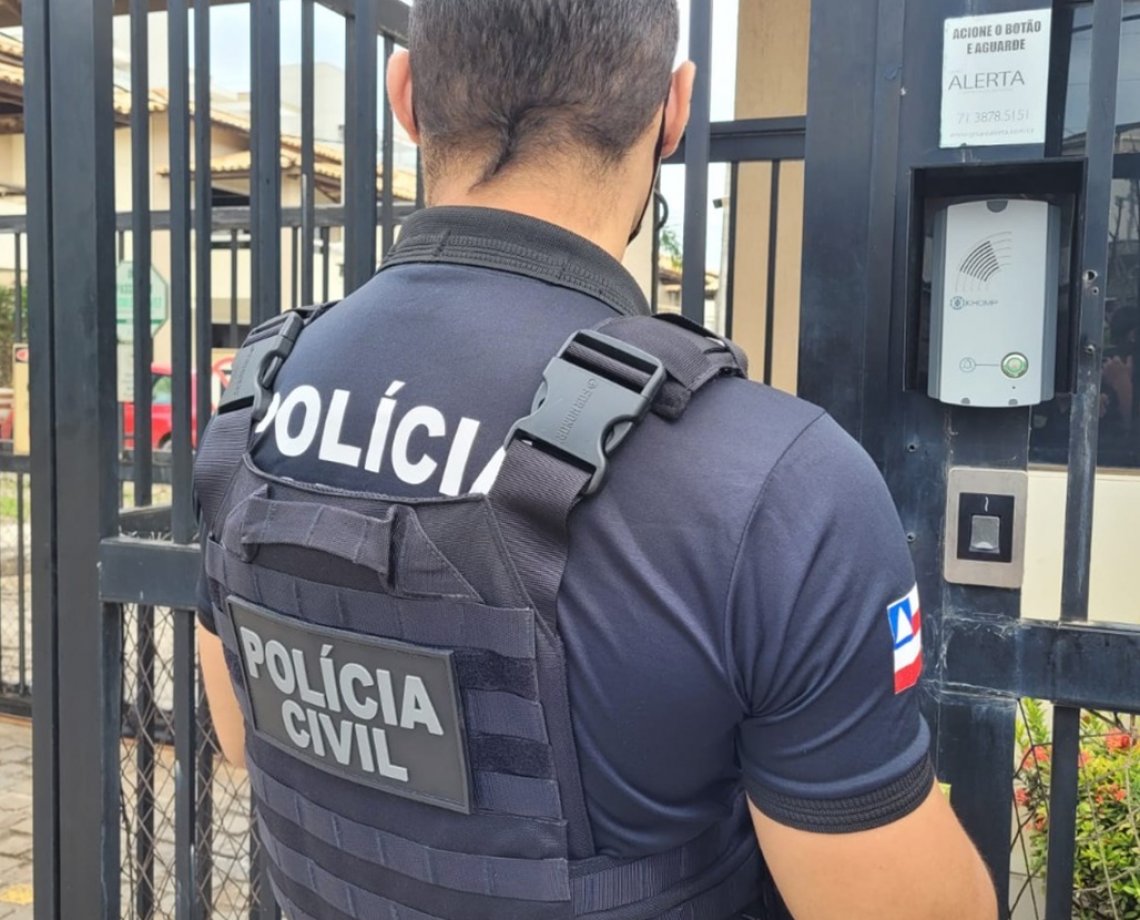 Homem é preso por descumprir medida protetiva; ele invadiu Câmara Municipal de Dias D'Ávila para ameaçar a ex-companheira