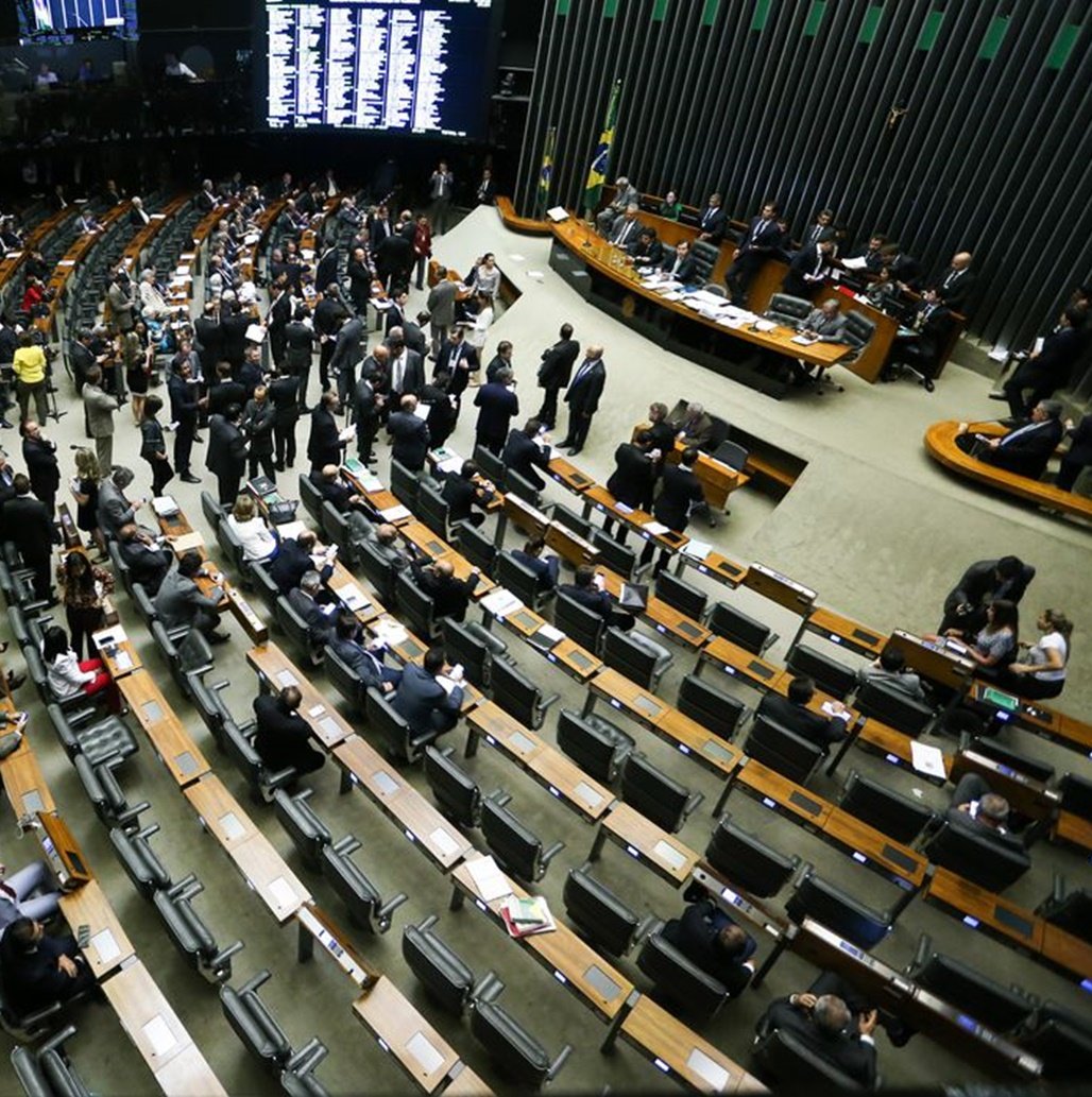 Câmara aprova em primeiro turno texto-base da PEC dos Precatórios; veja como votaram os deputados baianos