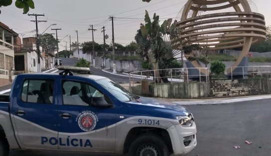 Dupla invade casa e executa três pessoas em Madre de Deus; outros moradores conseguiram escapar e serão ouvidos pela polícia 