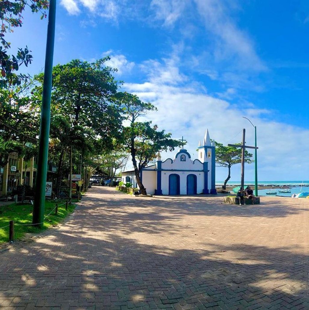 Máscaras deixam de ser obrigatórias em ambientes abertos na Praia do Forte e Imbassaí