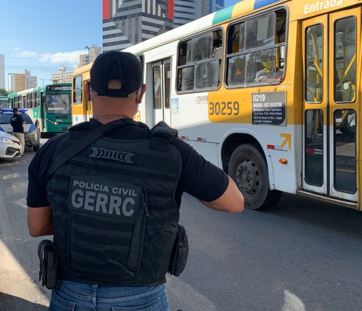 Envolvido em latrocínio de padre em Stella Maris é preso por assalto a ônibus; crime aconteceu em 2014