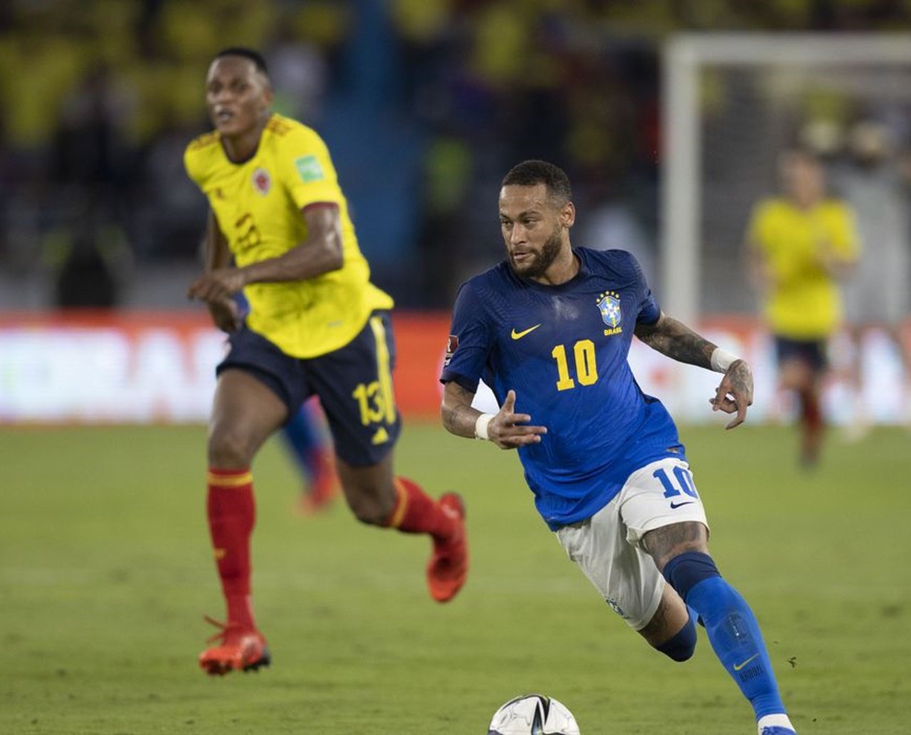 Por vaga antecipada na Copa, Brasil encara Colômbia nas Eliminatórias nesta quinta-feira