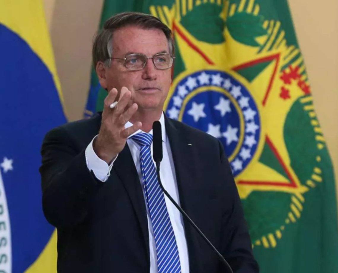 Desoneração da folha de pagamentos será adiada por mais dois anos, define Bolsonaro; "manutenção de emprego"