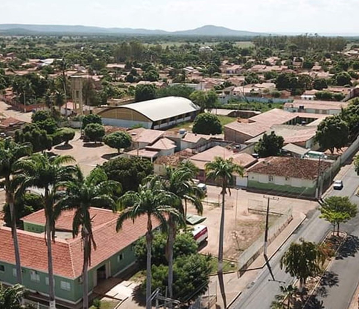 Moradores da cidade baiana onde prêmio da Mega Sena saiu criam especulações sobre vencedor: ele desligou o telefone 