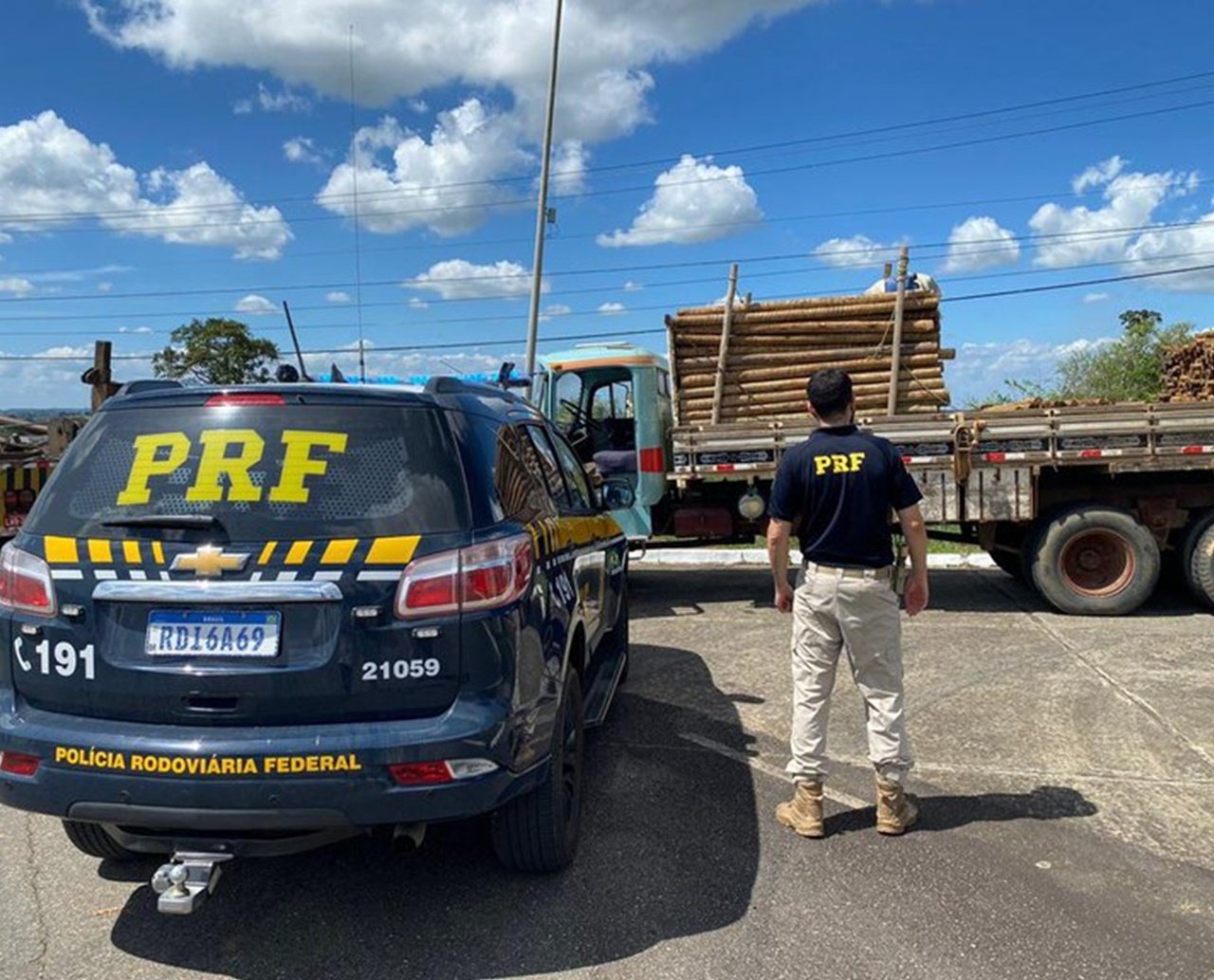 PRF flagra exploração de trabalho infantil e maus-tratos em Santo Antônio de Jesus