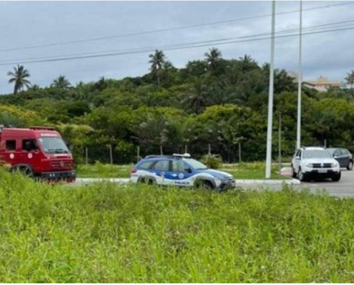 Homem é encontrado morto com marcas de pedradas em Patamares; polícia investiga caso