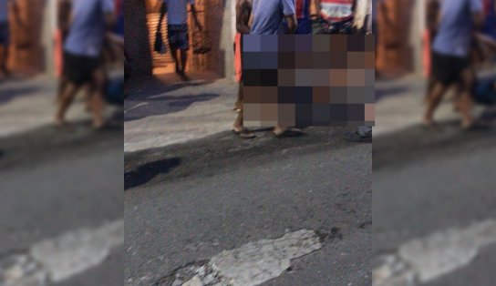 Sem querer, homem grava execução de jovem com pelo menos sete tiros em Salvador; "o 'cara' matando o outro ali, olha"