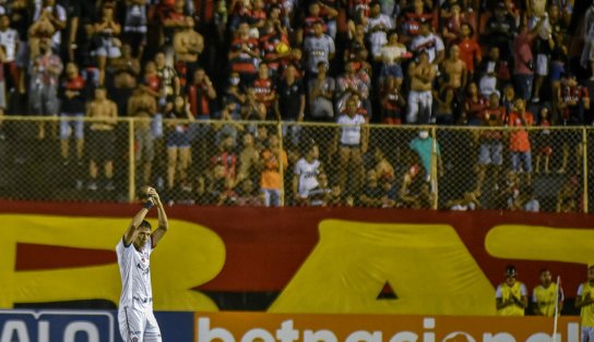 Vitória faz treino para torcida na véspera de jogo decisivo contra CRB; “vamos apoiar o Leão”, pede Fábio Mota