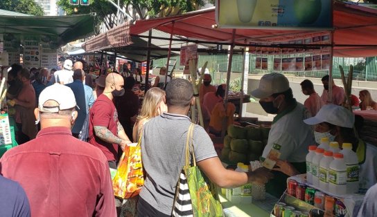 Barracas de chapa são retiradas pela Prefeitura de Salvador; veja como regularizar a sua