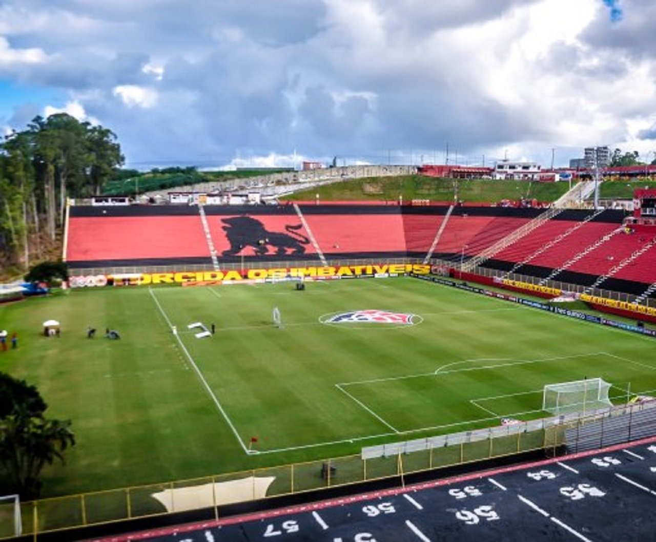 Vitória é derrotado, Londrina supera o Vasco e o rubro-negro baiano está rebaixado à 3ª divisão do Campeonato Brasileiro