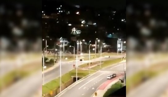 Bandidos transformam Avenida Gal Costa em praça de guerra; assista flagrante