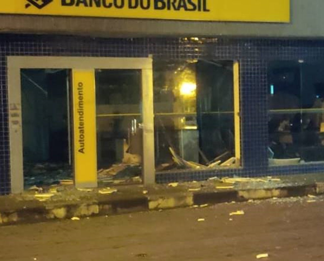 Ataques a bancos na Bahia: mais duas agências são explodidas no interior do estado