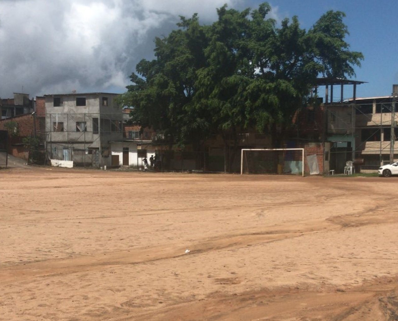 Pai de quatro filhos, reciclador é morto a pauladas e deixado dentro de matagal em Salvador; ele foi visto pela última vez na casa da ex