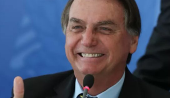 Bolsonaro é eleito personalidade do ano da revista Time e comemora: “cumprimentos a Trump pelo 2º lugar”