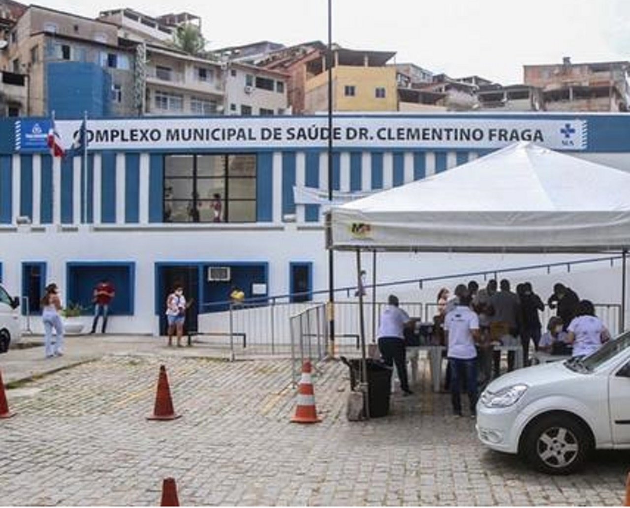 Vacinação segue em Salvador durante feriado desta quarta-feira; confira se o seu grupo está sendo imunizado