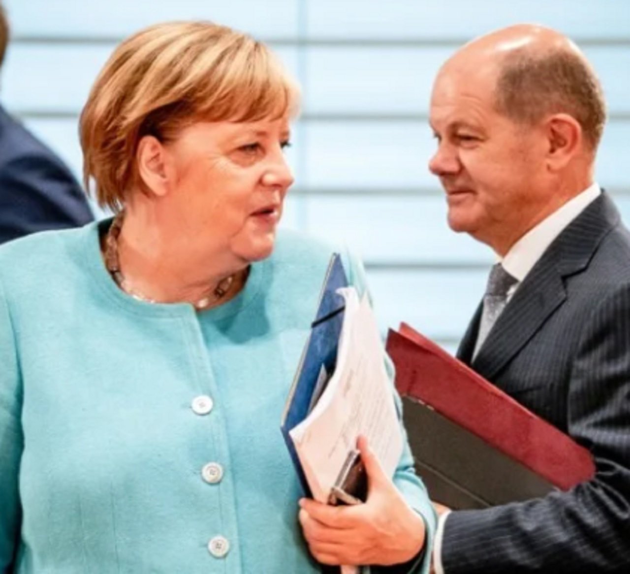 Fim da Era Merkel: com 395 votos, Olaf Scholz é eleito chanceler pelo Parlamento alemão