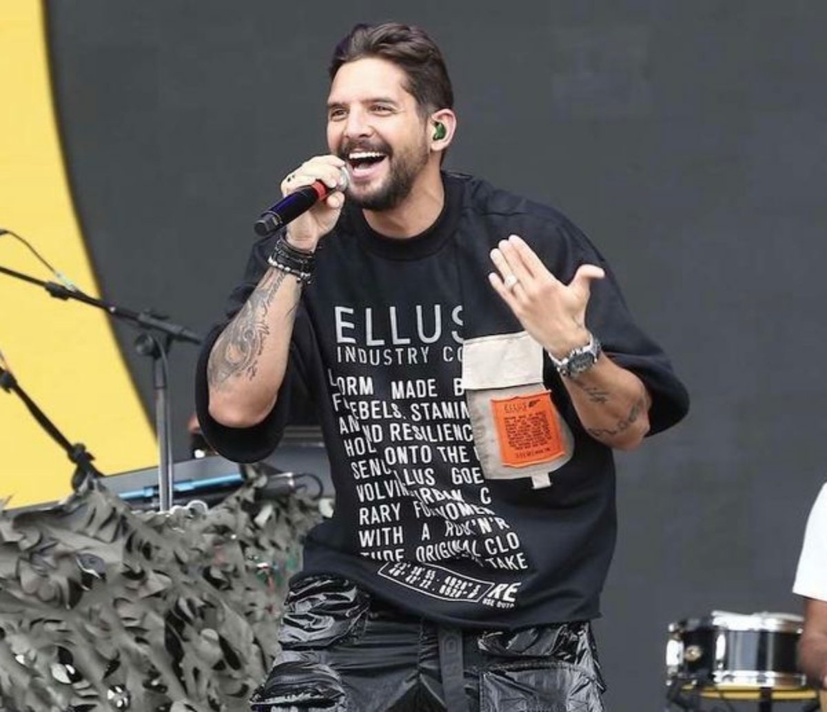 Banda Eva é proibida de continuar show em circuito do Carnatal para não atrapalhar apresentação de dupla sertaneja; veja vídeo