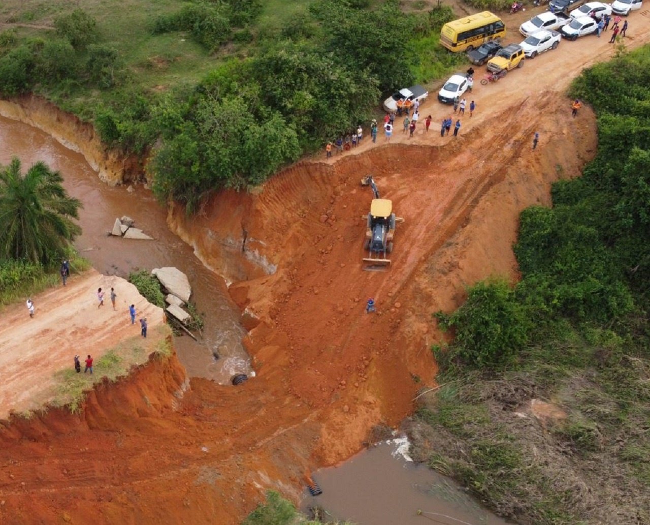 Governo conclui ações emergenciais em trecho da BA-284 entre Itamaraju e o distrito de Pau D'Alho, no Extremo Sul da Bahia