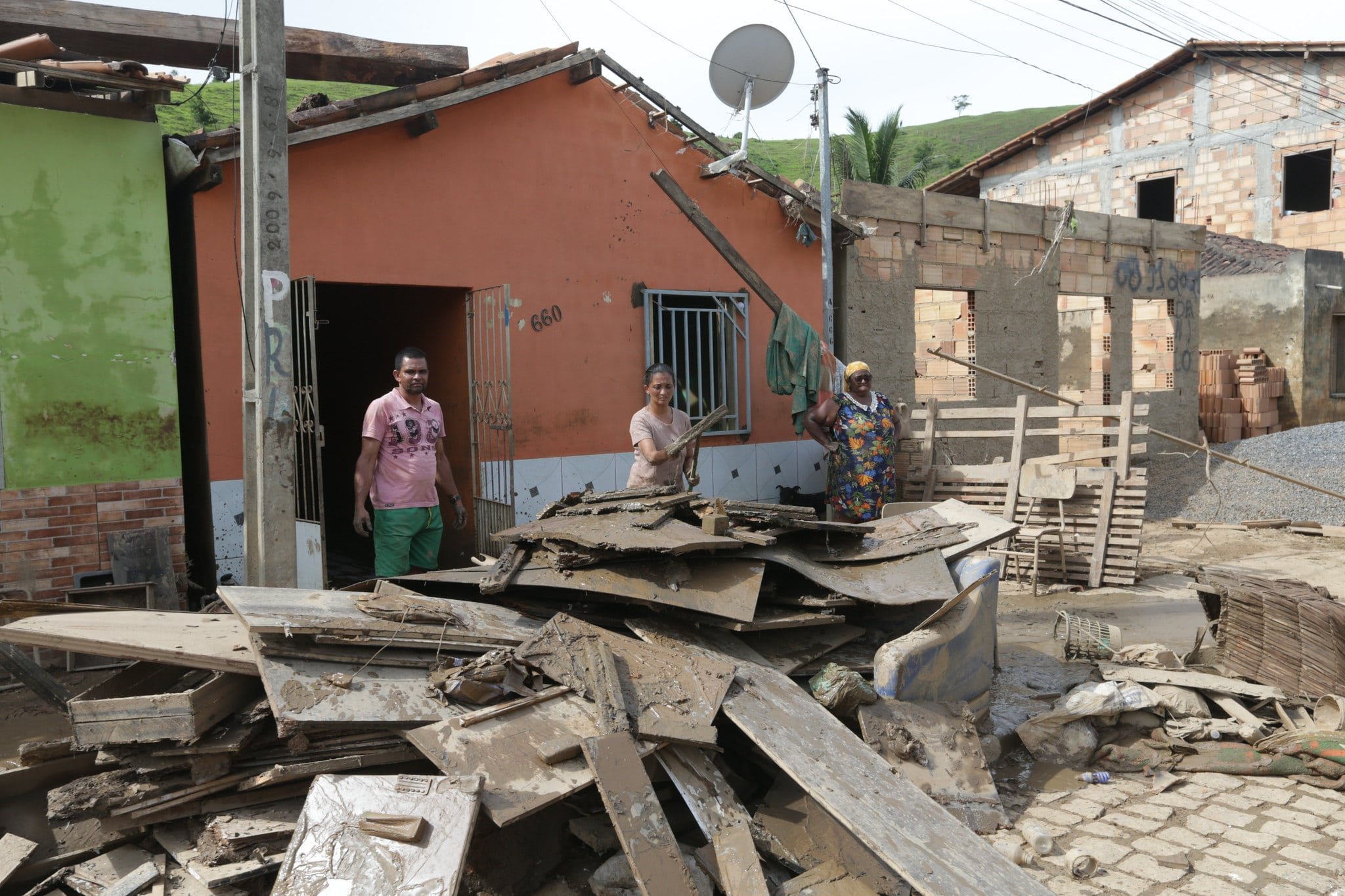 Chuvas na Bahia: veja como cadastrar seu número para receber mensagens da Defesa Civil com alertas de temporais onde você mora