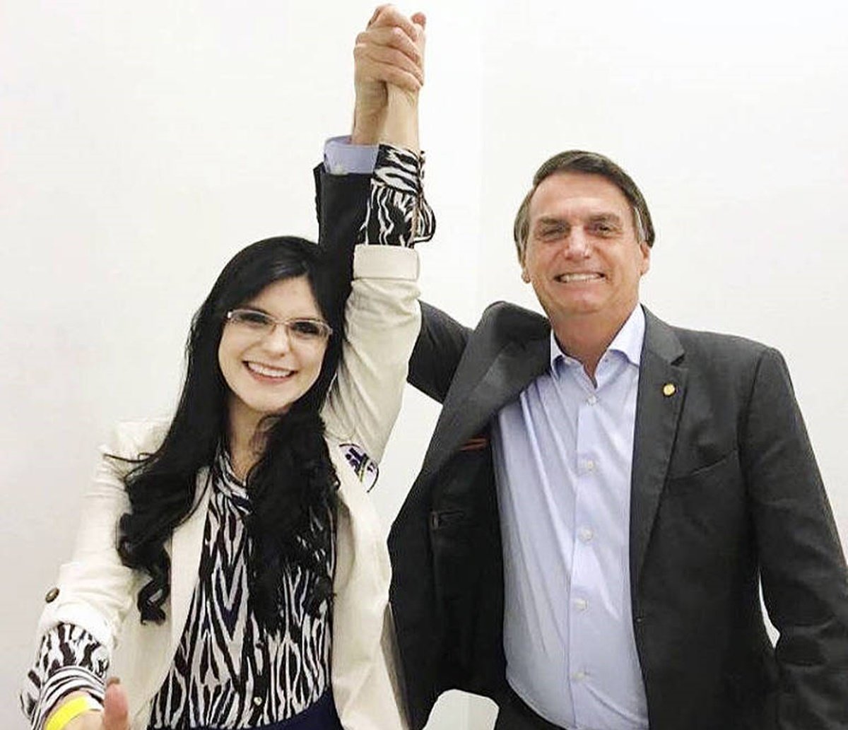 Dayane provoca ex-aliado Bolsonaro e “desenterra” vídeo em que presidente admite ter votado em Lula em 2002; veja