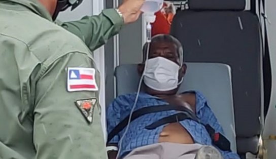 Chuvas no sul da Bahia: Idoso é resgatado por helicóptero para comparecer a consulta médica; assista 