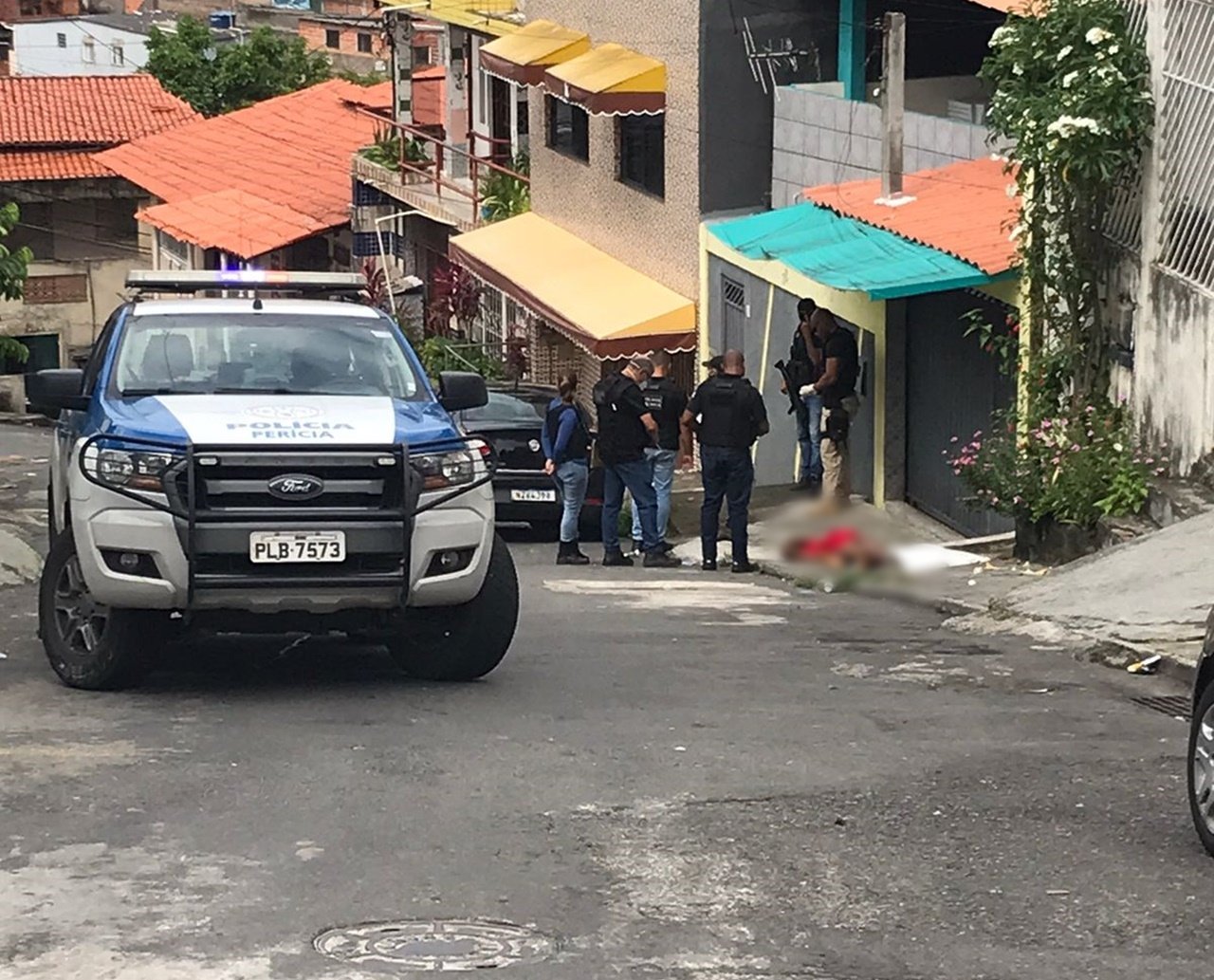 Morador de área dominada pela Katiara, homem é executado até com tiros de fuzil em região comandada pelo BDM em Salvador