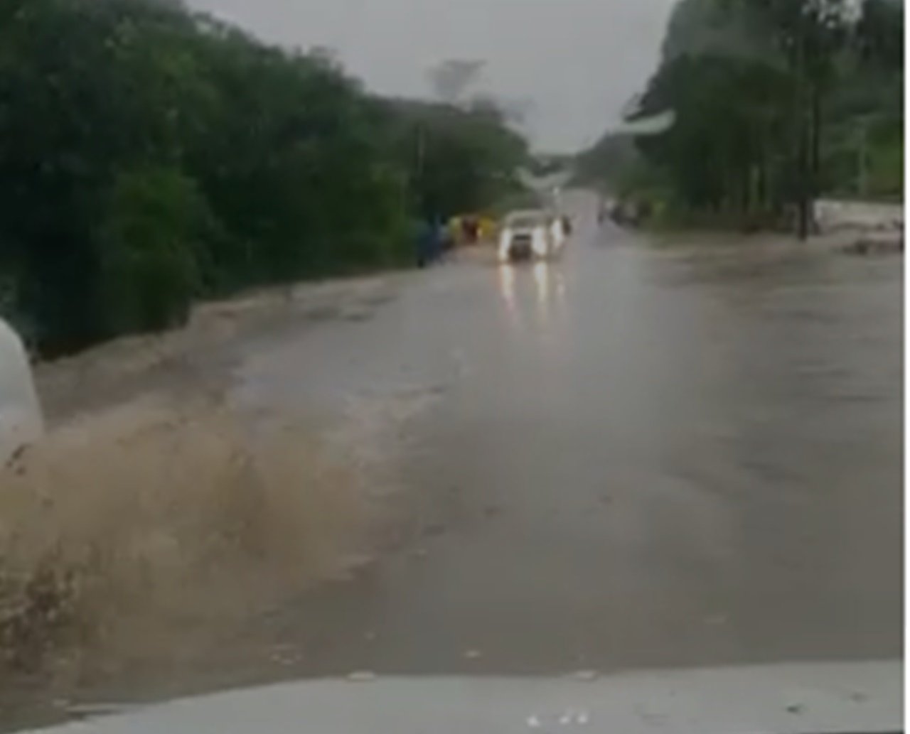 Seu caminho: veja como estão 20 trechos de estradas após fortes chuvas na Bahia 