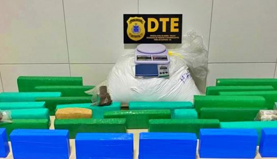 Traficante é preso portando maconha e cocaína em Feira de Santana 