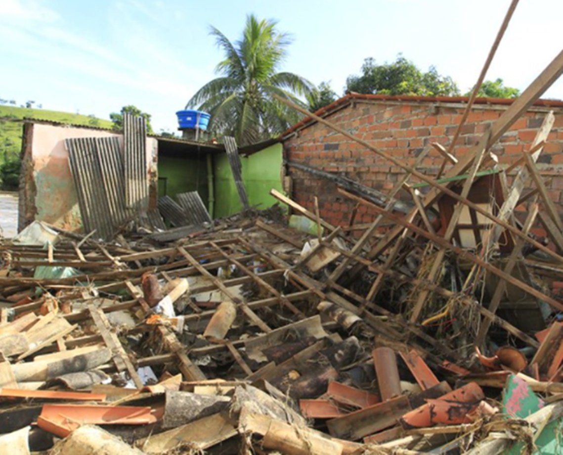 Chuvas avançam no país e deixam ao menos 31 mortos na Bahia e Minas Gerais