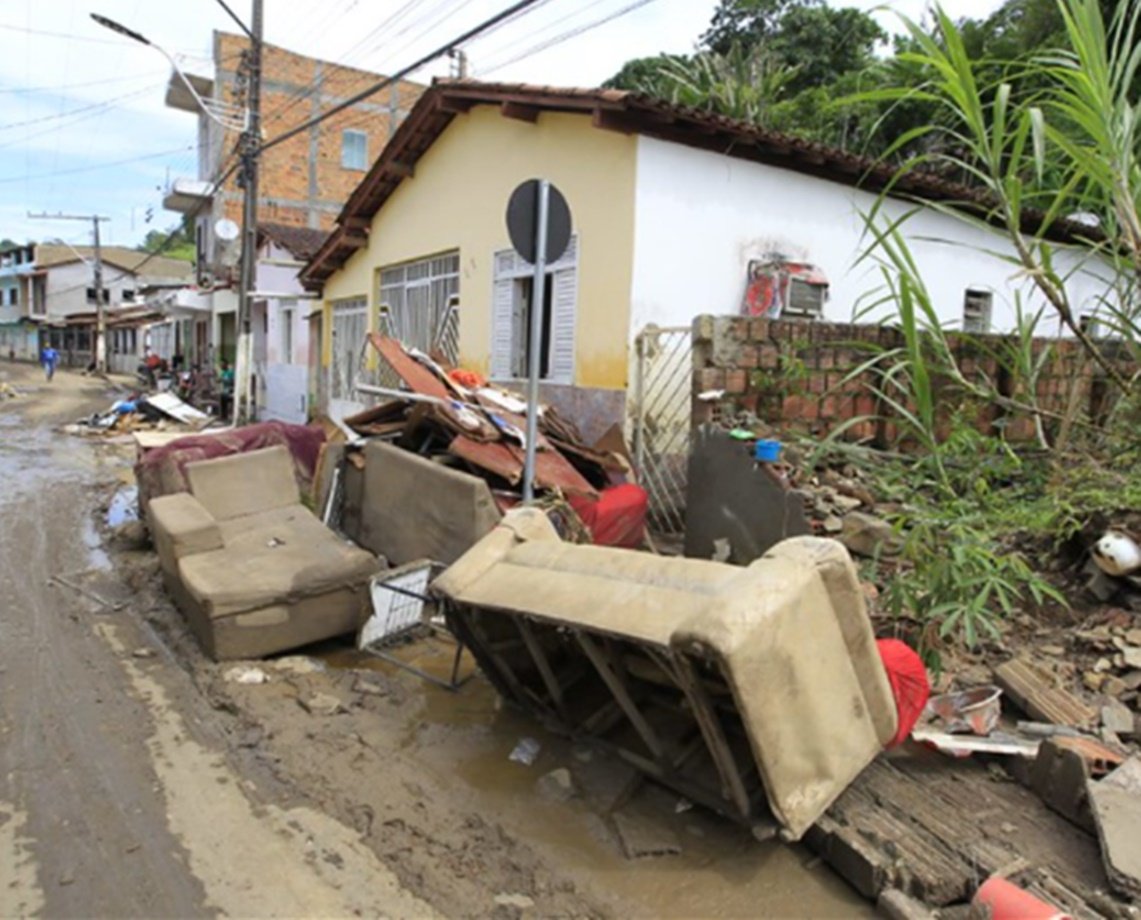 Chuvas na Bahia: governo estadual estima em R$ 2 bilhões custo para reconstruir casas e estradas