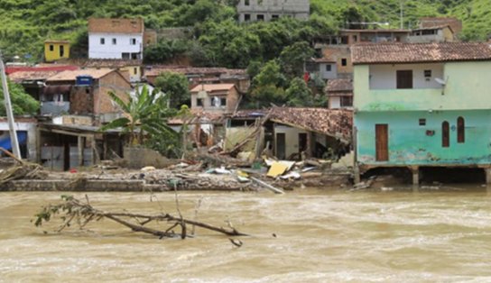 Sistemas de águas dos afetados pelas chuvas na Bahia são religados