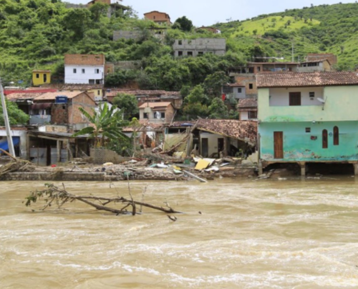 Sistemas de águas dos afetados pelas chuvas na Bahia são religados